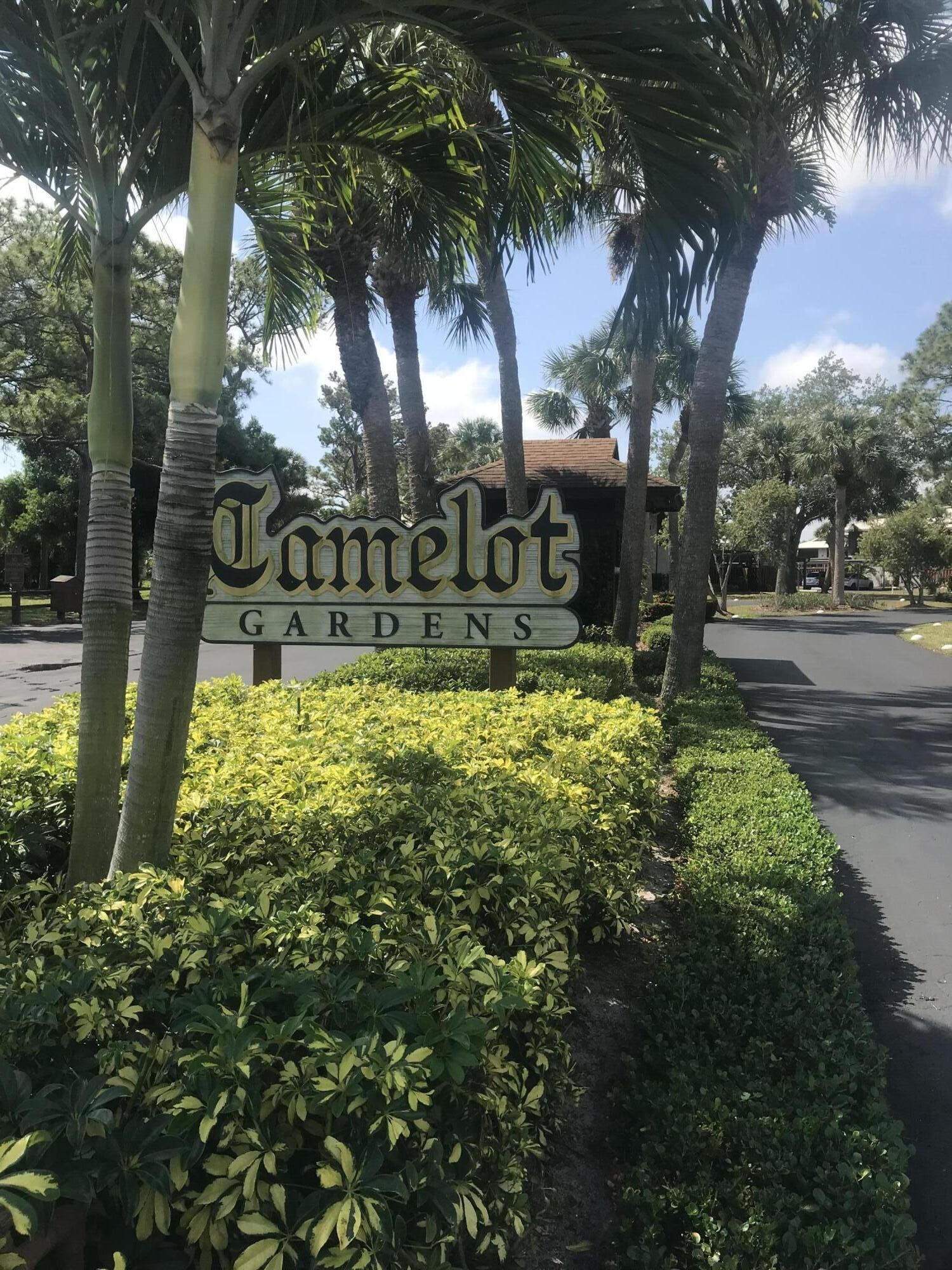 Property Photo: 303 SE Castle Court SE 3-C FL 34952