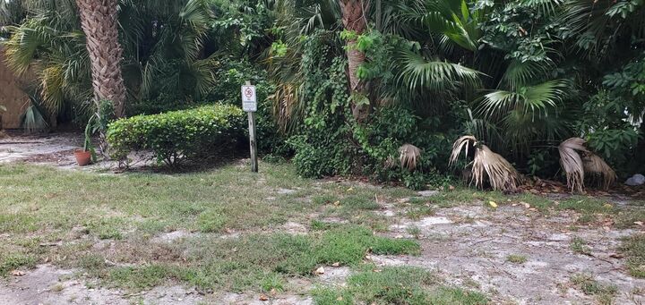 Property Photo: 2303 N Congress Avenue 12 FL 33426