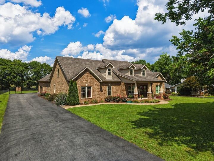 Property Photo: 378 Hickory Heights Court KY 42104