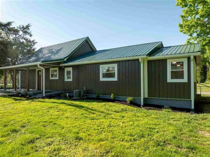 Property Photo: 10577 Dalton Road IN 47346