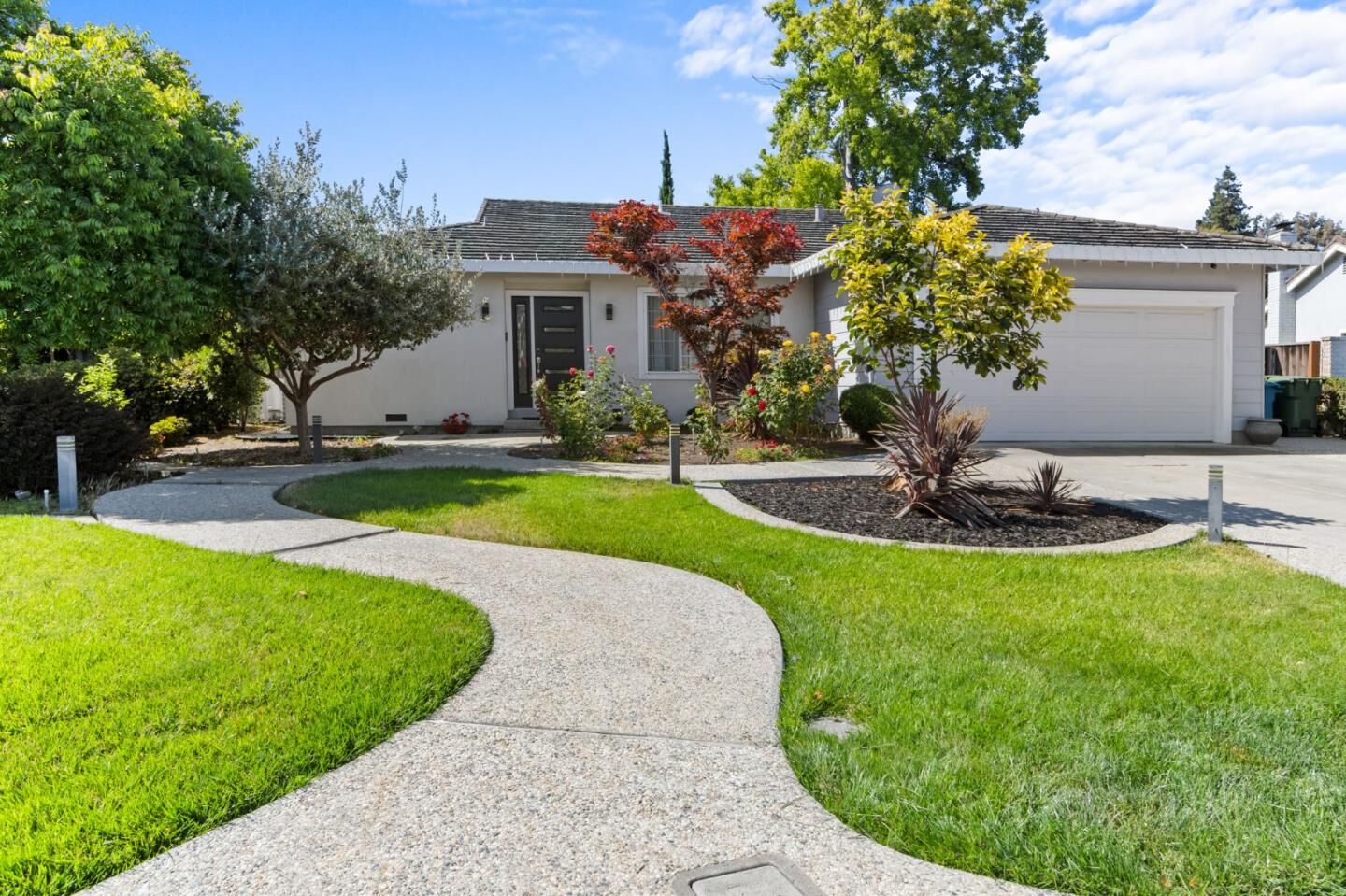 Property Photo:  2600 Neves Court  CA 95051 