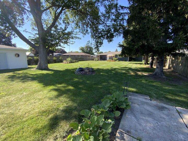 Property Photo:  2017 Crestview Street  WI 53546 
