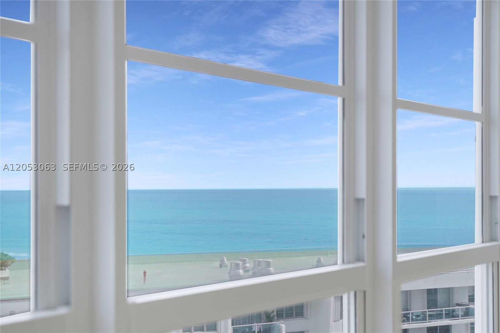 Property Photo: 5101 Collins Ave 14L FL 33140