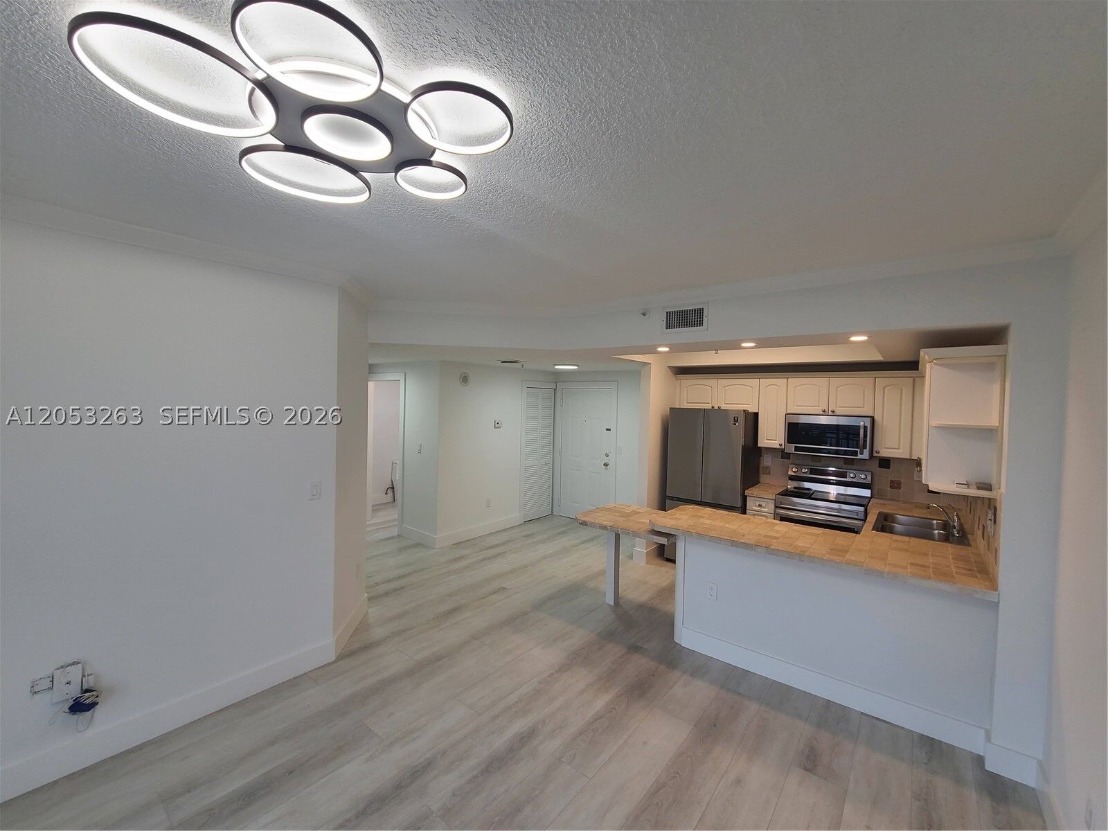 Property Photo:  3500 Coral Way 812  FL 33145 