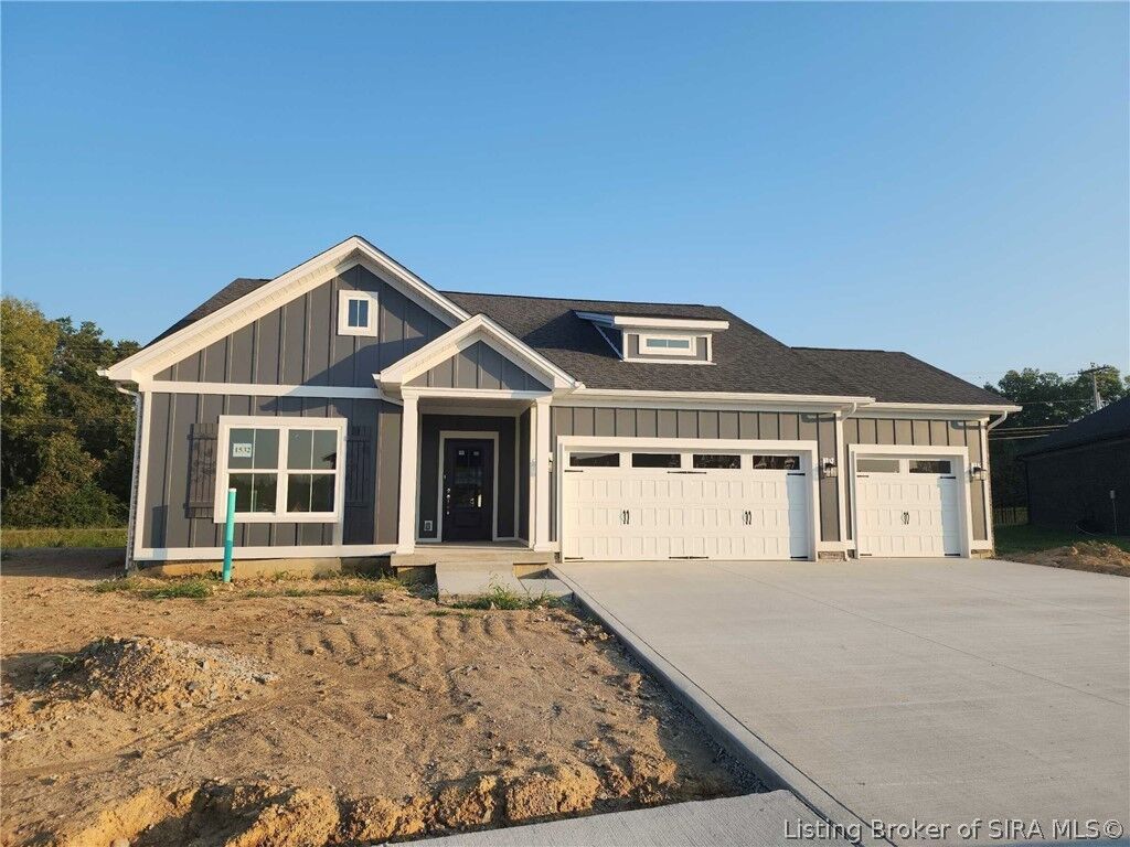 Property Photo: 5114 Abington Way 1532 IN 47111