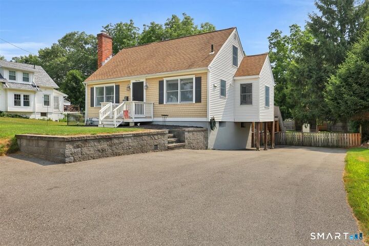 Property Photo:  65 Doane Street  CT 06042 