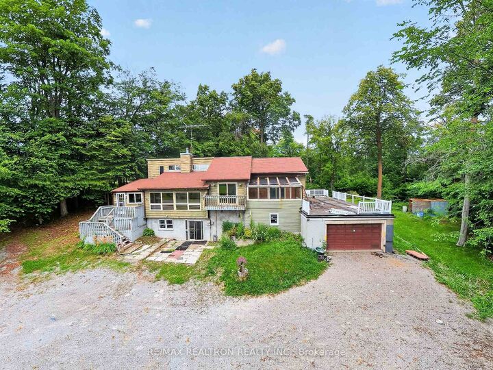 Property Photo: 110 Glenwoods Avenue ON L4P 3E9