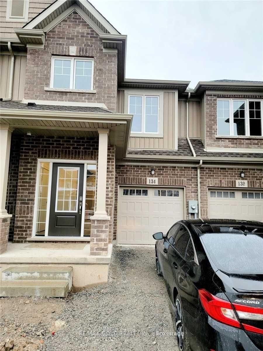 Property Photo:  134 Sycamore Street  ON L3C 0H9 