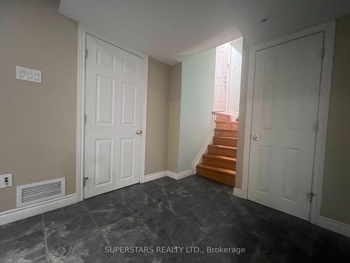 Property Photo: 75 Marydale Avenue ON L3S 3B4