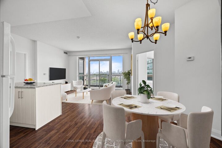 Property Photo: 160 Vanderhoof Avenue 913 ON M4G 4K3
