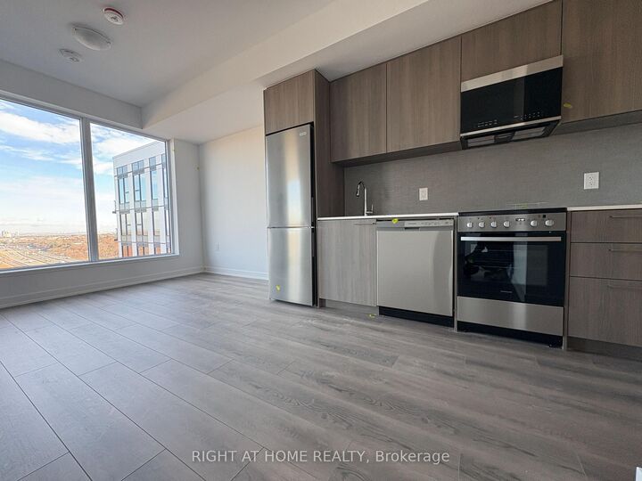 Property Photo: 7439 Kingston Rd N/A 1016 ON M1B 5S3