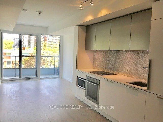 Property Photo: 85 Wood Street 616 ON M4Y 0E8