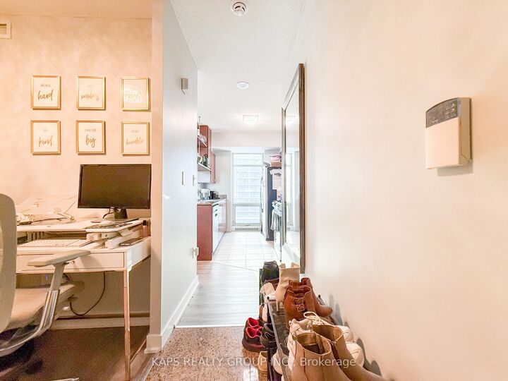 Property Photo:  10 Navy Wharf Court 2303  ON M5V 3V2 