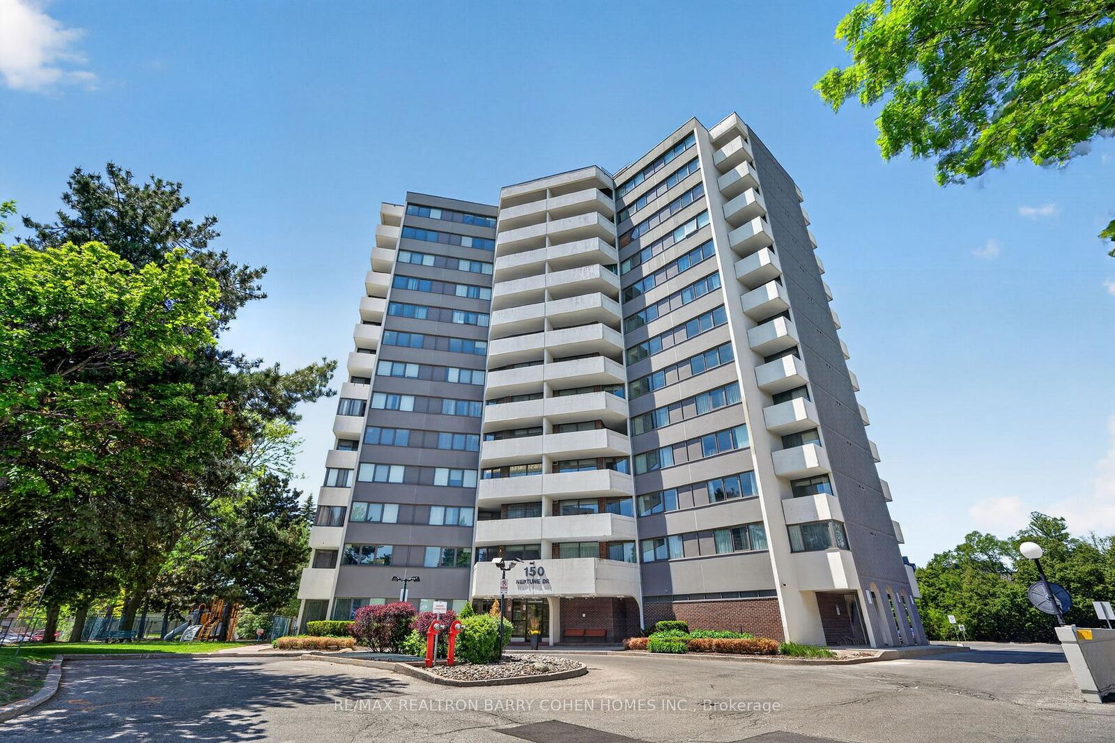 Property Photo: 150 Neptune Drive 304 ON M6A 2Y9