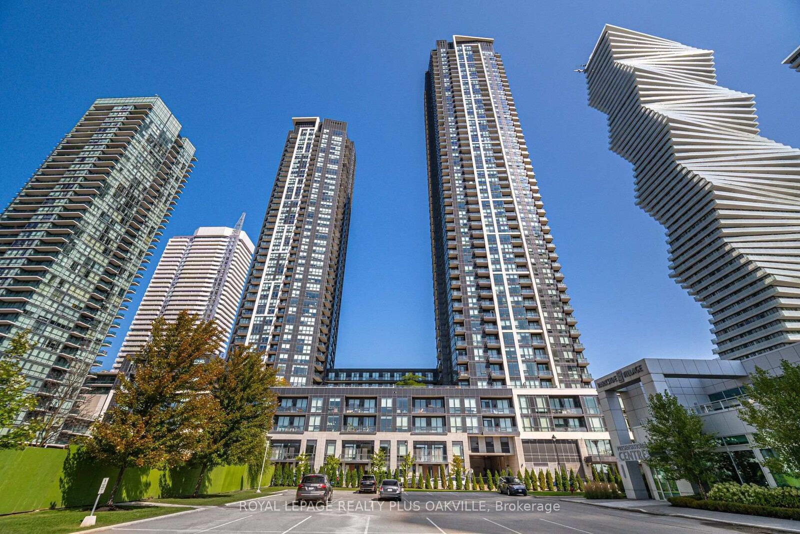 Property Photo: 4011 Brickstone Mews 308 ON L5B 0J7