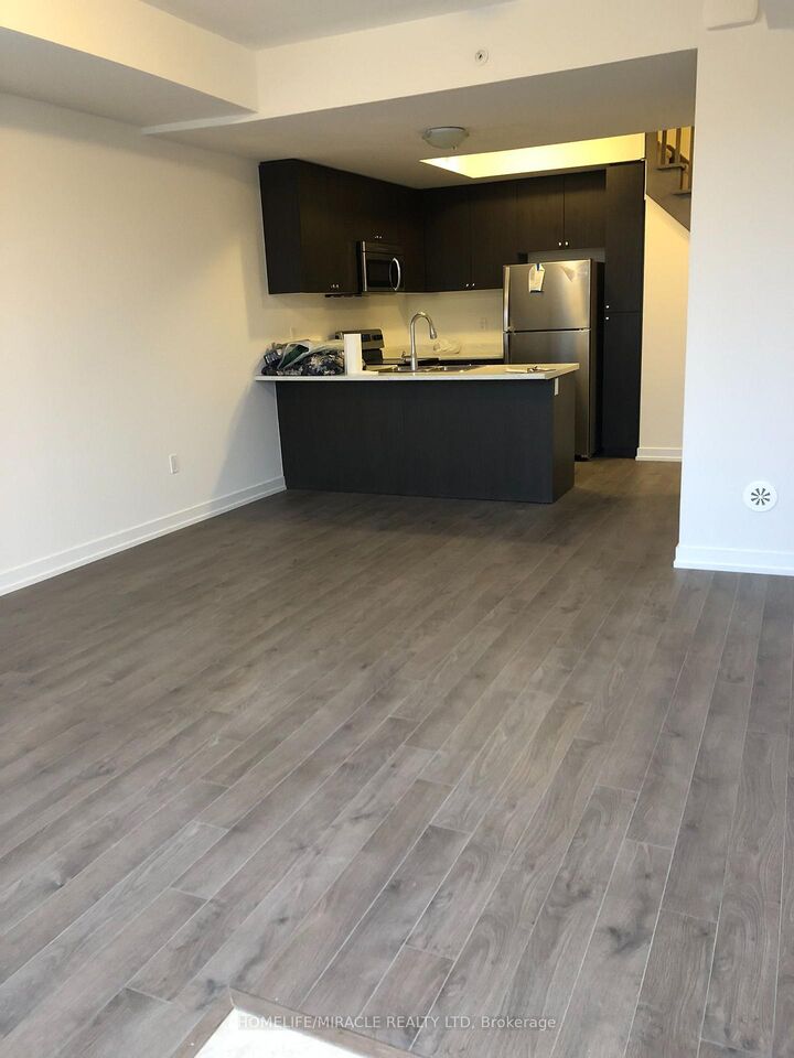 Property Photo: 1555 Kingston Road 202 ON L1V 0E9
