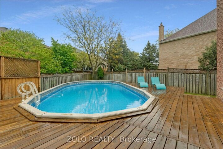 Property Photo:  272 Elman Crescent  ON L3Y 7X4 