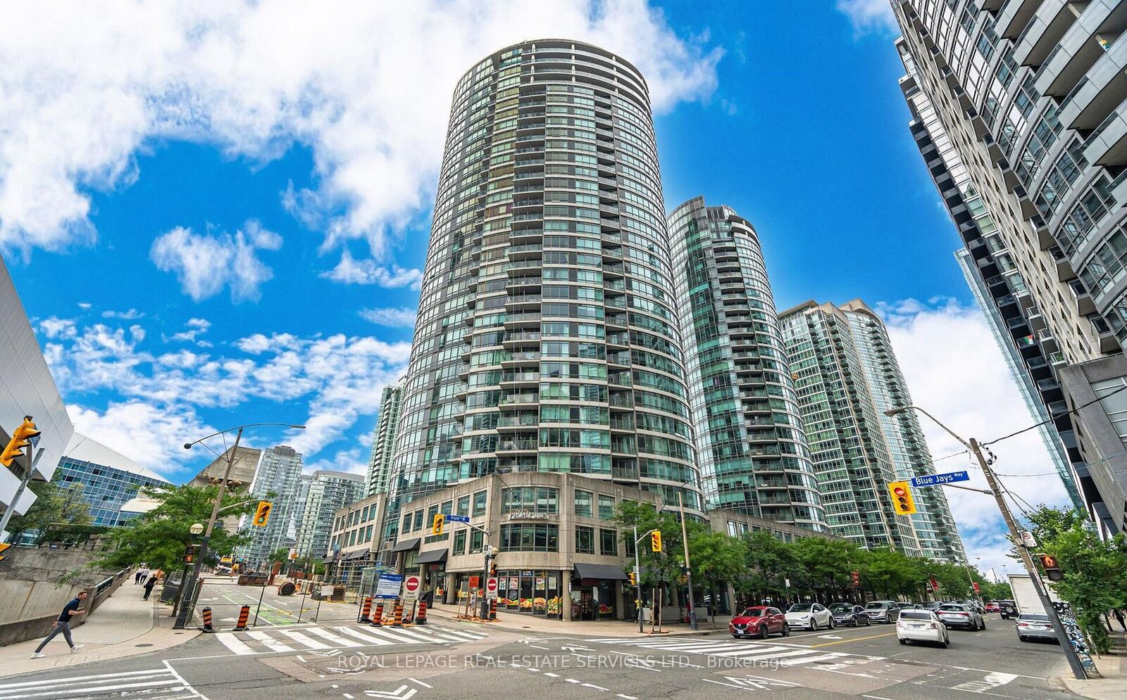 Property Photo:  361 Front Street W 705  ON M5V 3R5 