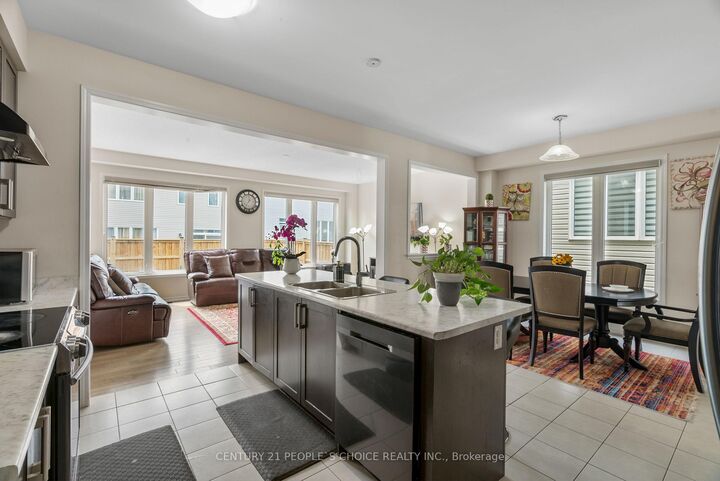 Property Photo:  8670 Chickory Trail  ON L2H 3S5 