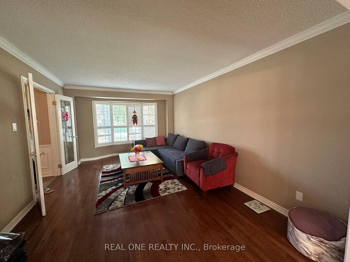 Property Photo: 3944 Glamis Court ON L5L 3N5