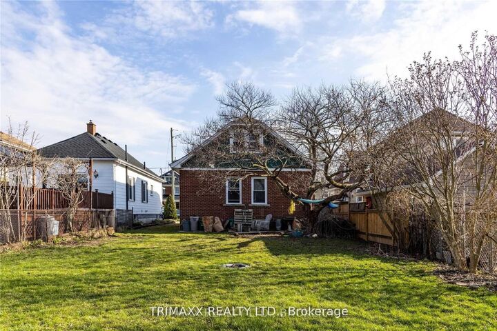 Property Photo: 43 Dacotah Street ON L2R 1Z6