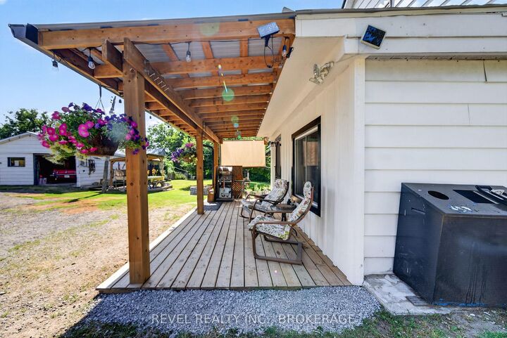 Property Photo:  1905 Rutledge Road  ON K0H 2T0 