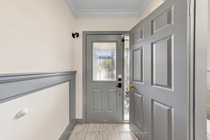 Property Photo: 131 Foxchase Avenue ON L4L 9H6