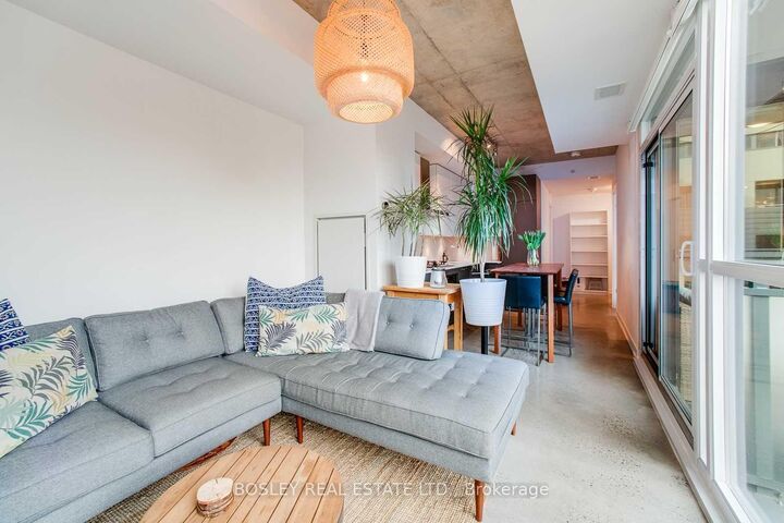 Property Photo: 38 Howard Park Avenue 528 ON M6R 0A7