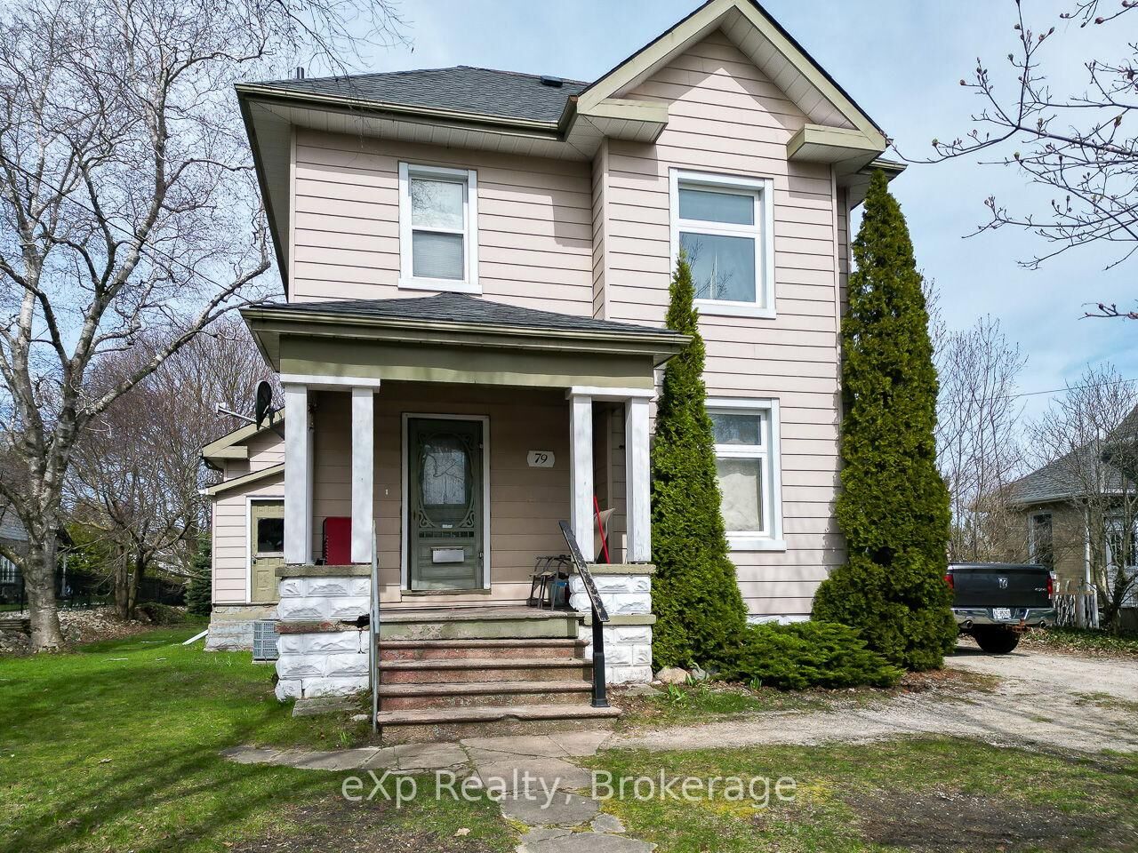 Property Photo:  79 Albert Street S  ON N0H 2L0 