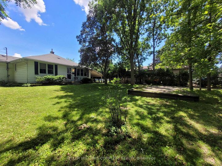 Property Photo: 879 West 5th Street ON L9C 5R4