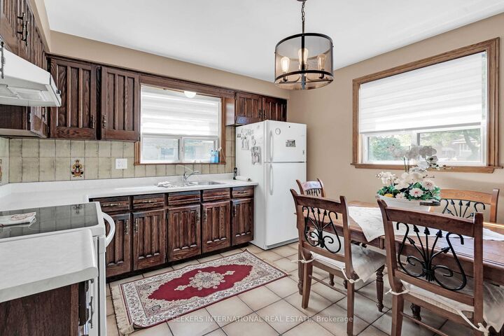Property Photo: 65 Orchardcroft Crescent ON M3J 1S7
