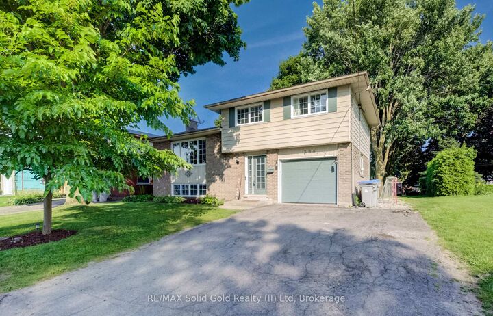 Property Photo: 398 Boyne Avenue ON N4W 3K4