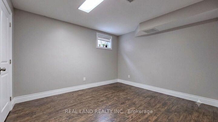 Property Photo:  26 Glamis Avenue  ON M6N 4H6 