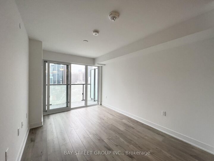 Property Photo:  575 Bloor Street E 1309 2nd Bed  ON M4W 0B2 