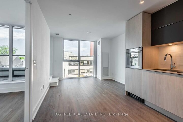 Property Photo: 1 Belsize Drive 424 ON M4S 0B9