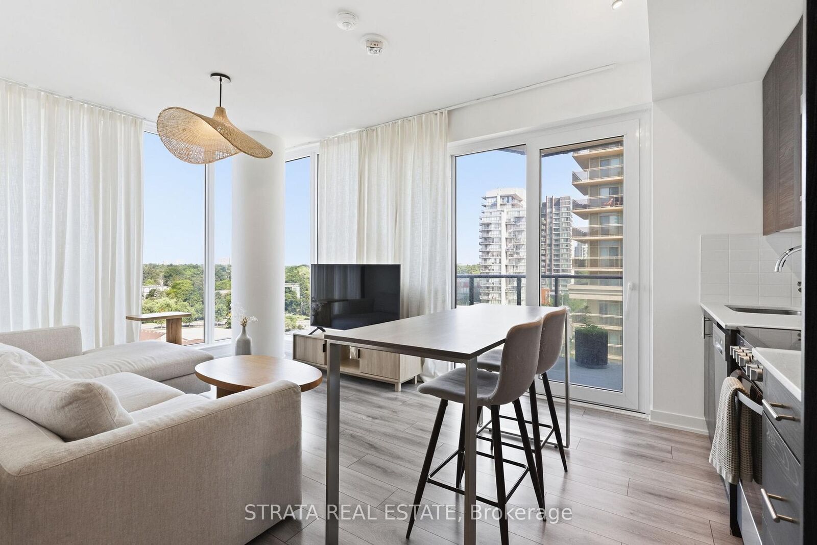 Property Photo:  15 Ellerslie Avenue 708  ON M2N 0L7 