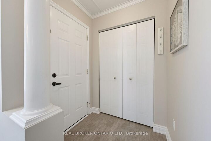 Property Photo:  520 Mayflower Street  ON N2K 3Y7 