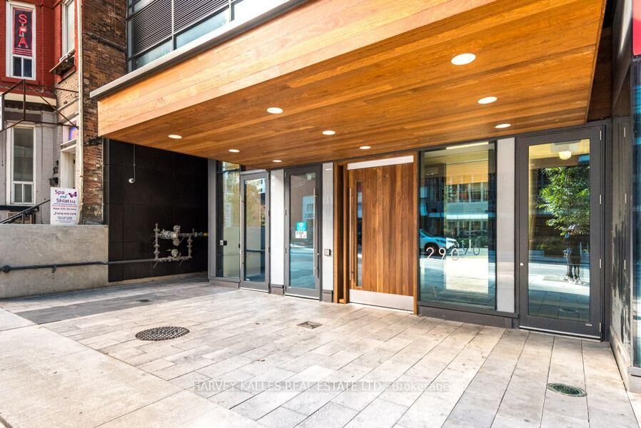 Property Photo: 290 Adelaide Street W 2706 ON M5V 1P6