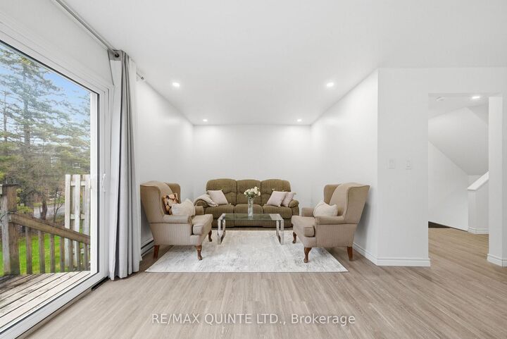 Property Photo: 99 Dunnett Boulevard 2 ON K8P 4M7