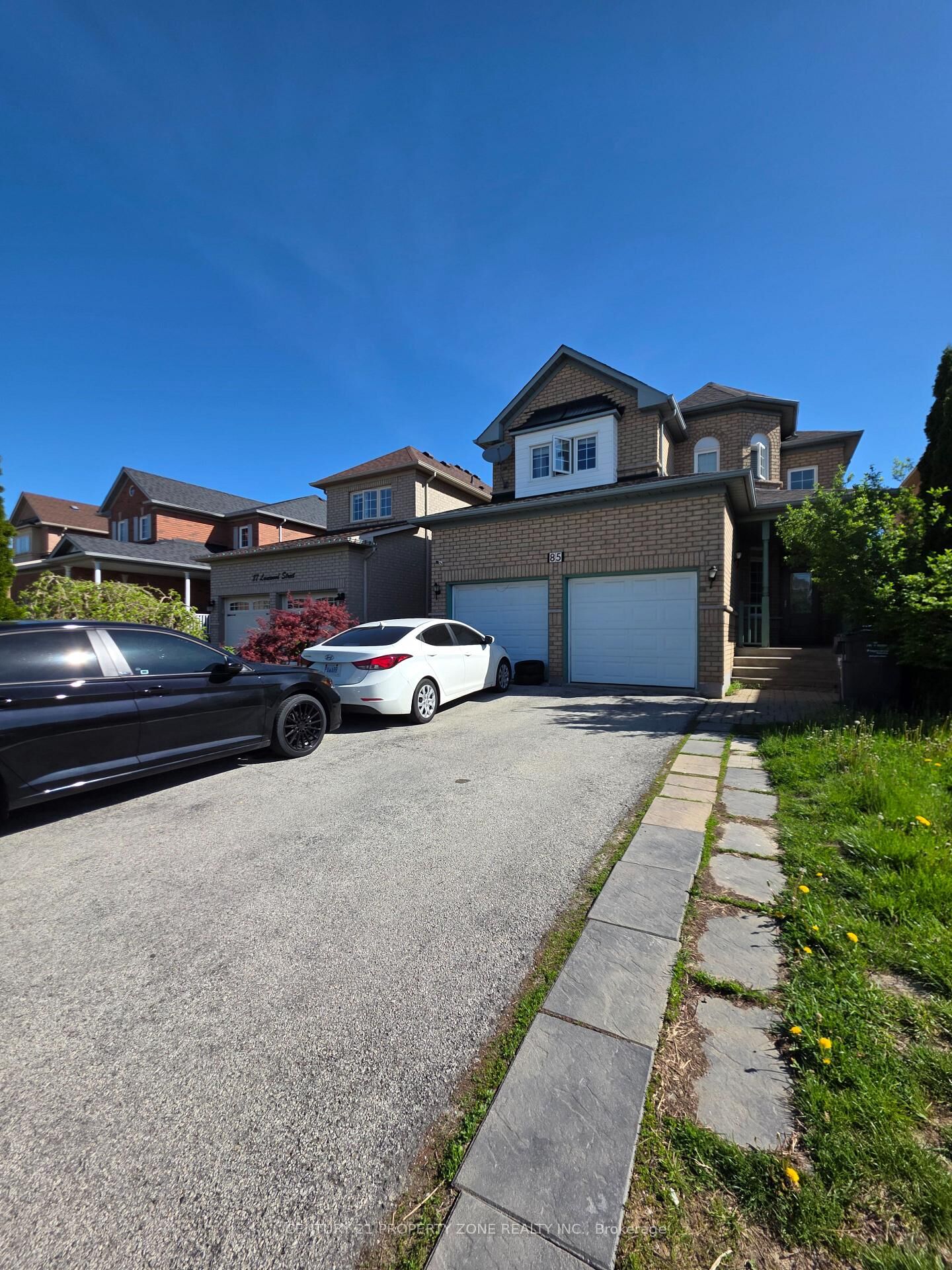 Property Photo: 85 Lanewood Street ON L6R 1V2