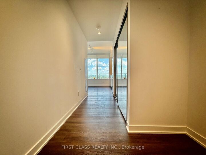 Property Photo: 1926 Lake Shore Boulevard W 3812 ON M6S 0B1