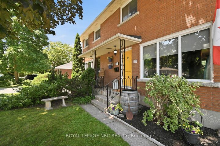 Property Photo: 71 Wildwood Road ON L2M 1E1
