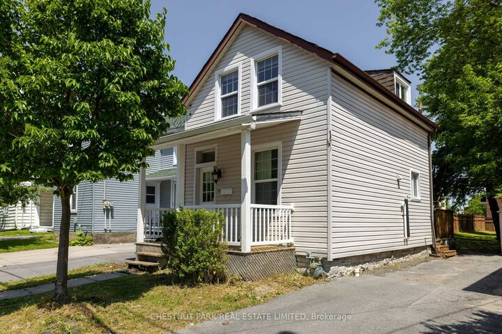 451 Albert Street — photo 1