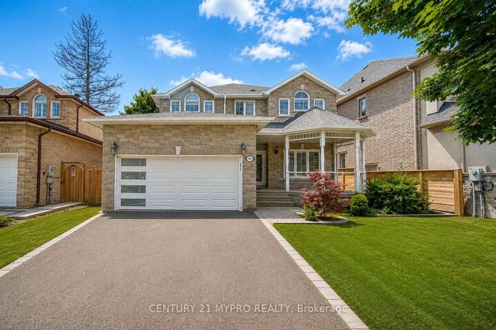 98 Leyburn Avenue — photo 1