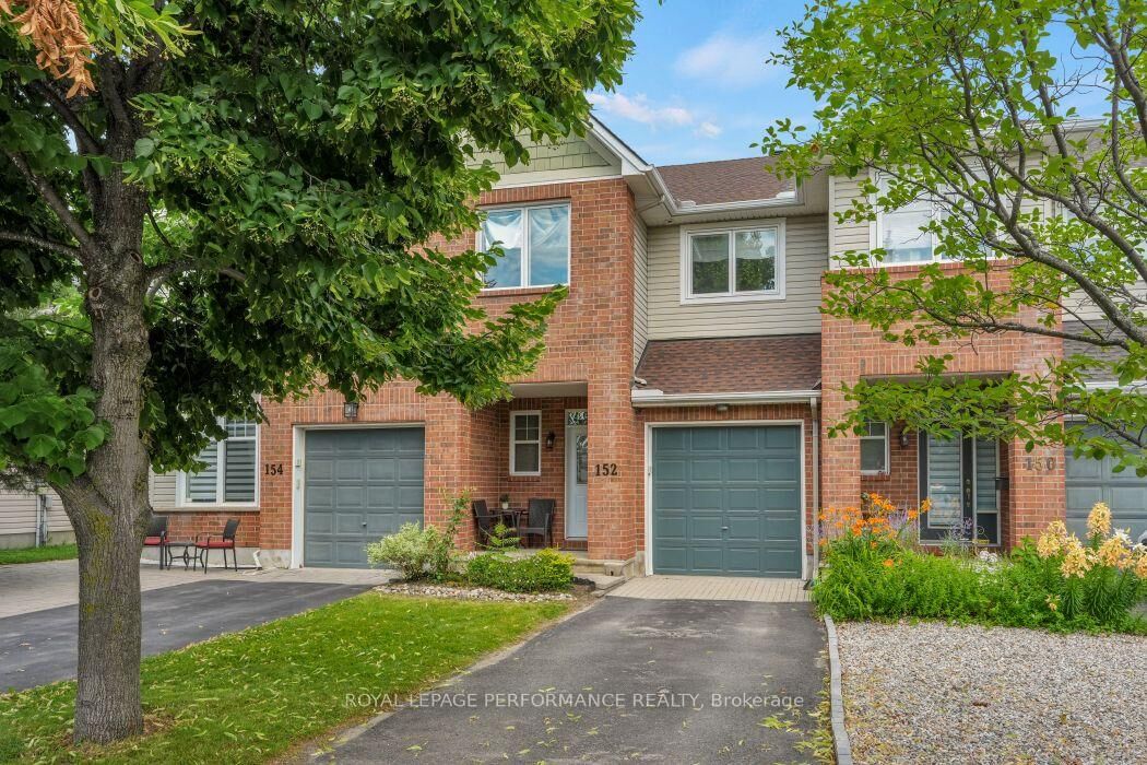 Property Photo: 152 Purple Finch Crescent ON K1T 4G9