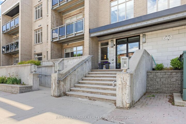 682 Churchill Avenue N 311 — photo 1