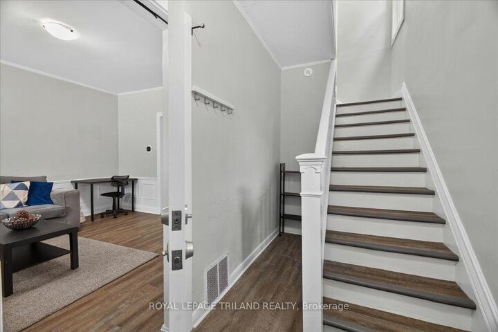 Property Photo: 133 Wilson Avenue ON N6H 1Y1