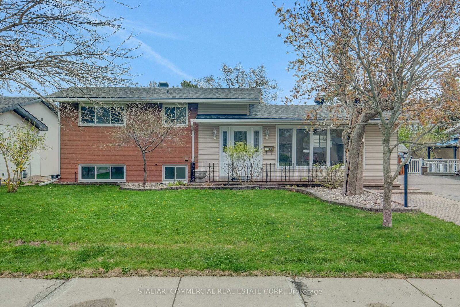 Property Photo: 1156 Deer Park Road W ON K2E 6H3