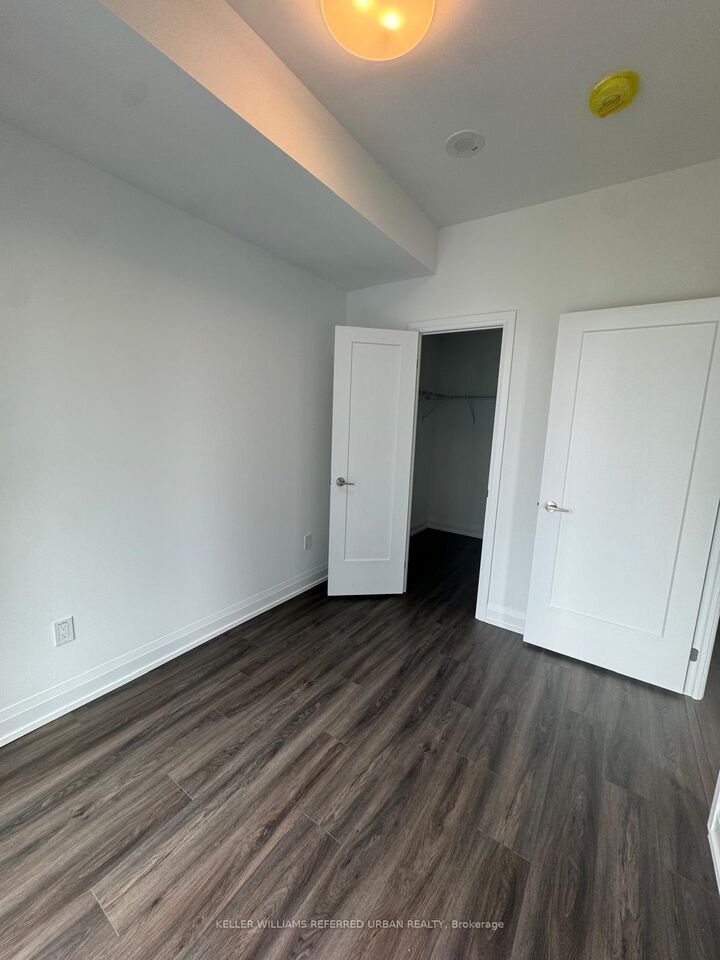 Property Photo: 20 Soudan Avenue 2204 ON M4S 0E2