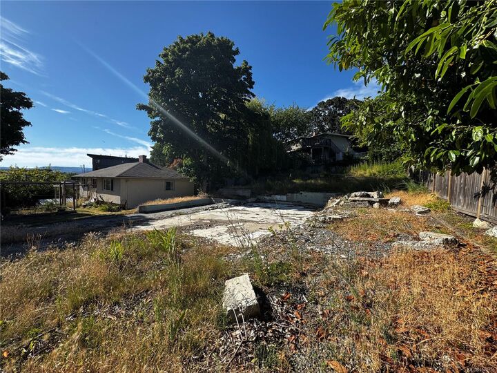 1258 Woodway Rd — photo 1